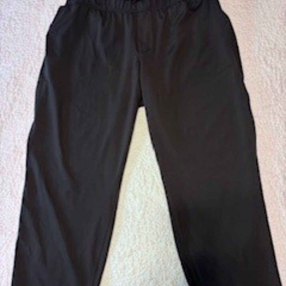 LIVI Knit Ankle Trouser Pant, black, size 22/24, like new - Picture 3 of 3